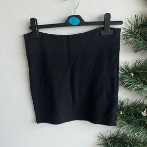 Shana - Black mini dress - perfect condition!